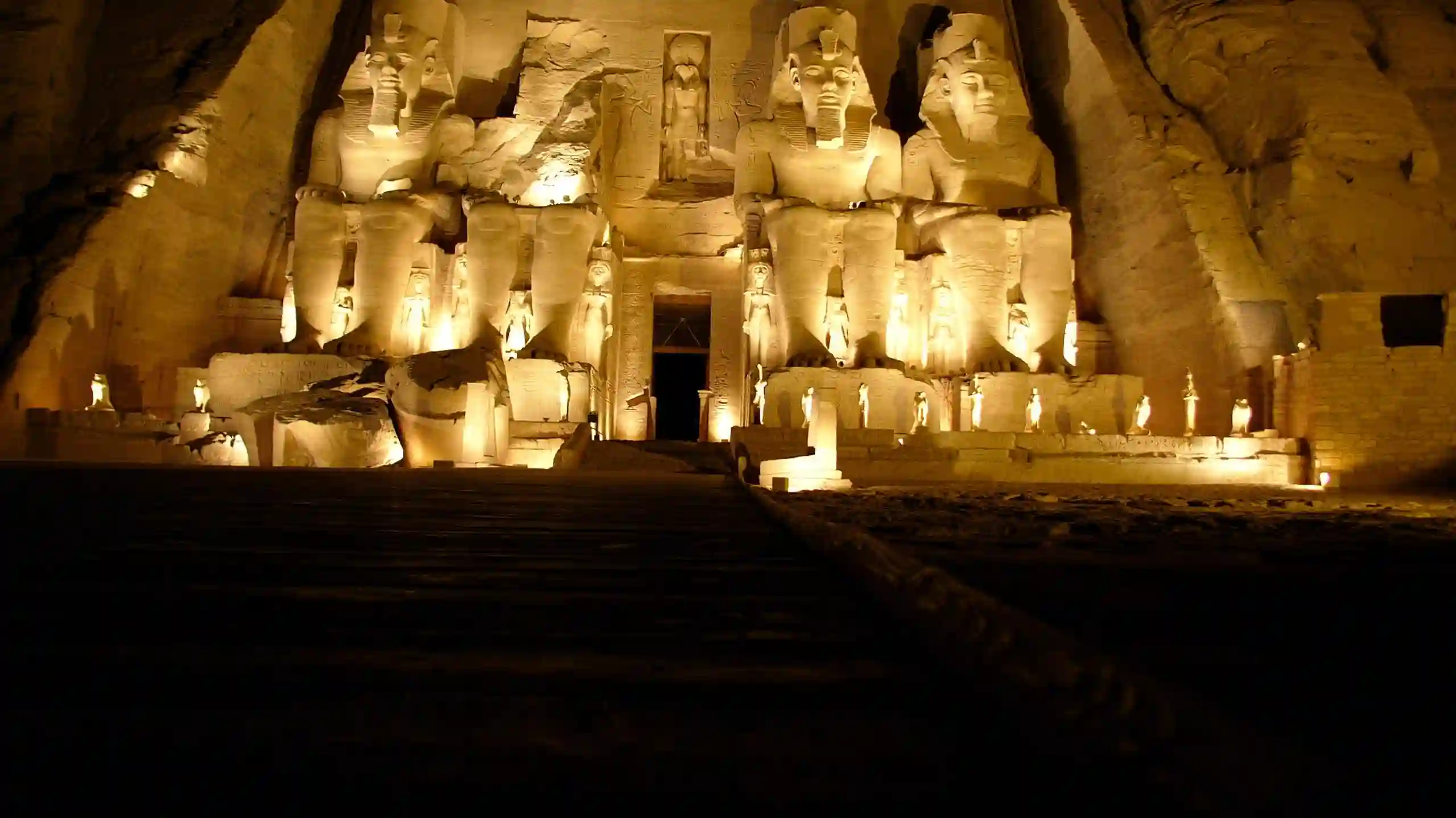 Abu Simbel Temple Aswan ,Egypt Travel booking